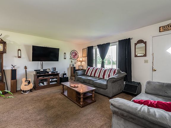 2nd image of 2690 Northwoods Ln