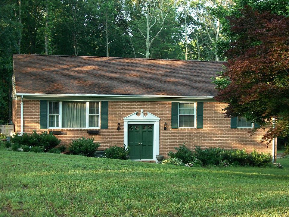 2nd image of 5181 S Hill Dr