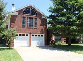 2139 Chapel Downs Dr, Arlington, TX 76017
