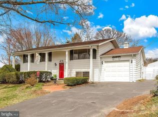 445 Allegheny Dr, York, PA 17402
