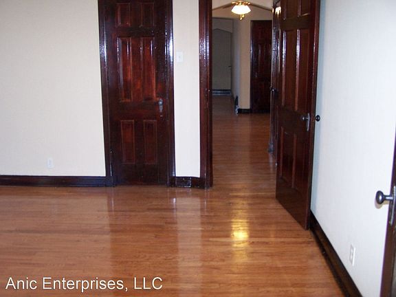 5th image of 6308 Bancroft Ave