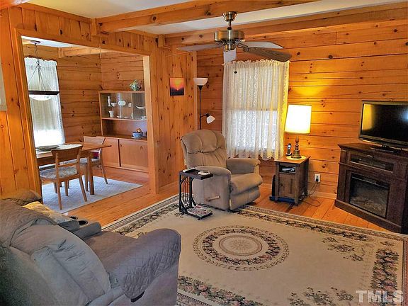 2nd image of 1501 Rainbow Cir
