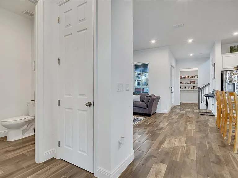 2069 Celebration Blvd — Photo 14