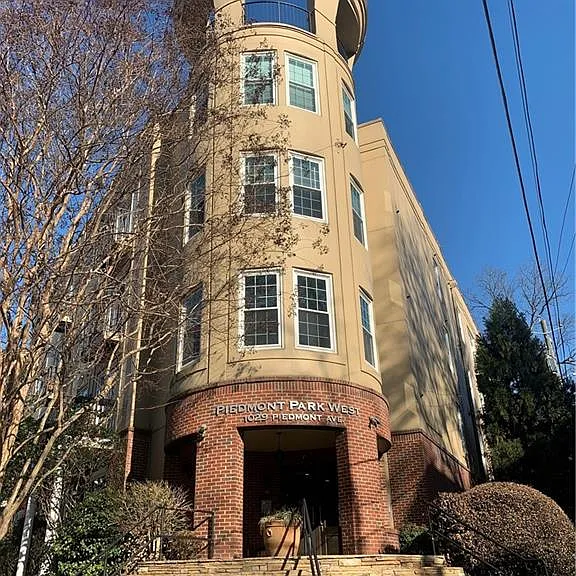 1029 Piedmont Ave NE #304 — Photo 1