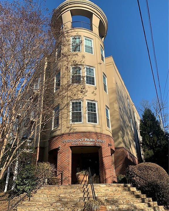 1st image of 1029 Piedmont Ave NE APT 304