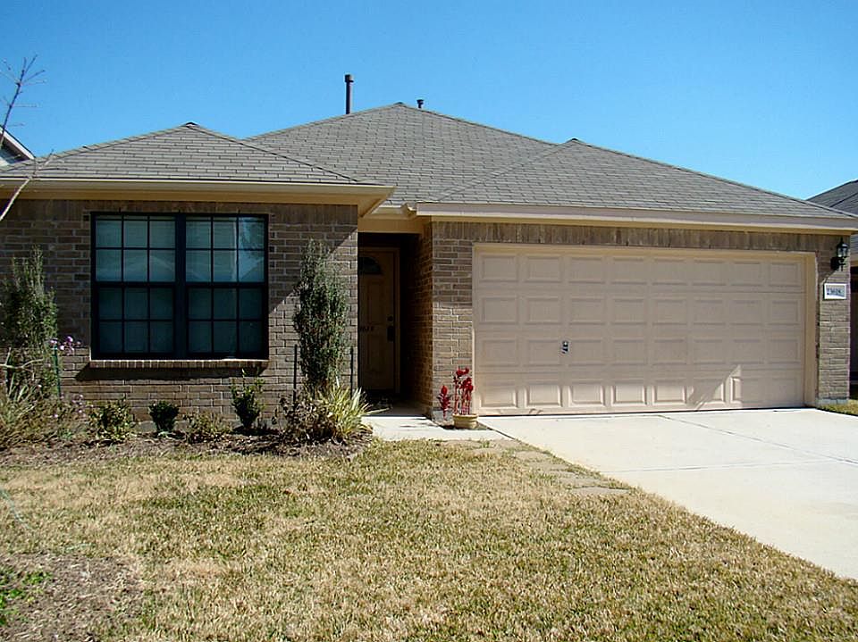 1st image of 23618 Virginia Pine Dr