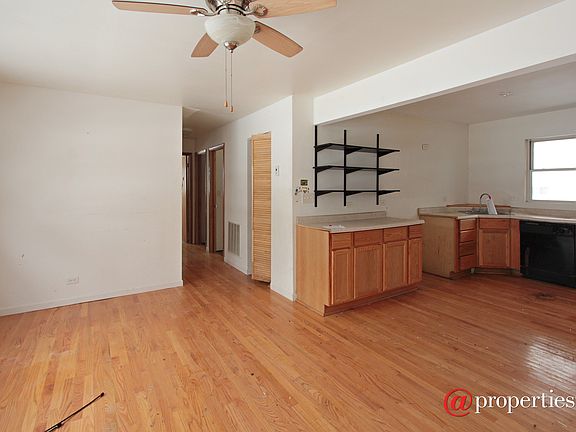 Kitchen / Breakfast Room