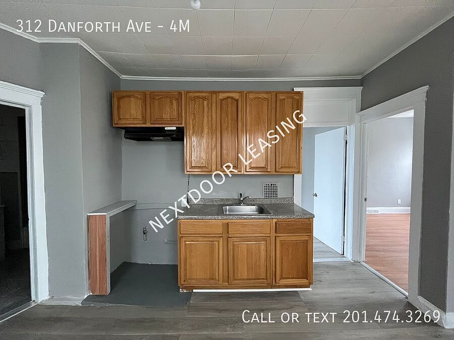 1st image of 312 Danforth Ave #4M