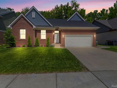 47467 Bayside Cir W, Chesterfield, MI, 48047
