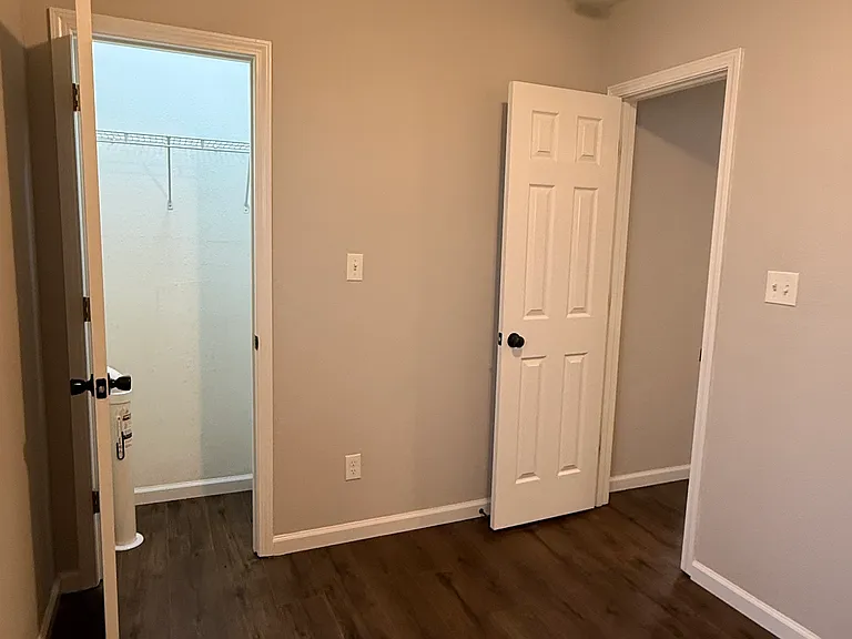 3175 Ivanhoe Ave — Photo 14