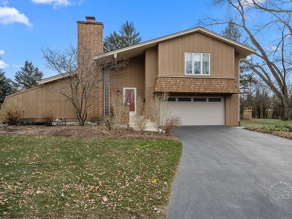 1st image of 910 Royal Blackheath Ct