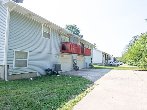 4th image of 1081 S Roseta Ave #1083