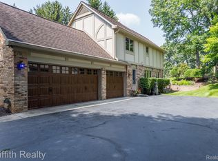 4687 Oak Tree Ct, Brighton, MI 48116