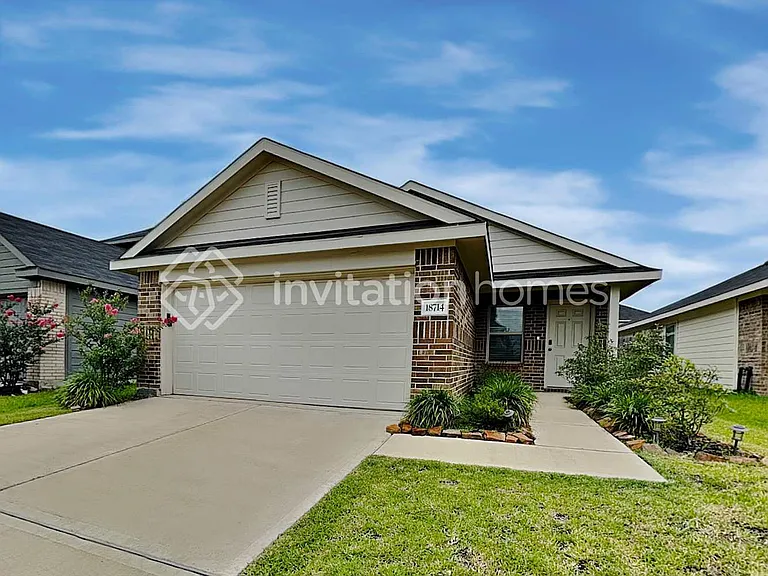 18714 Mercer Falls Dr — Photo 1