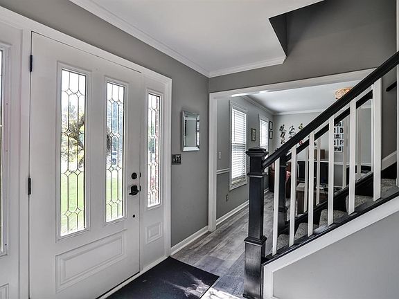 2nd image of 6573 Foxfield Dr