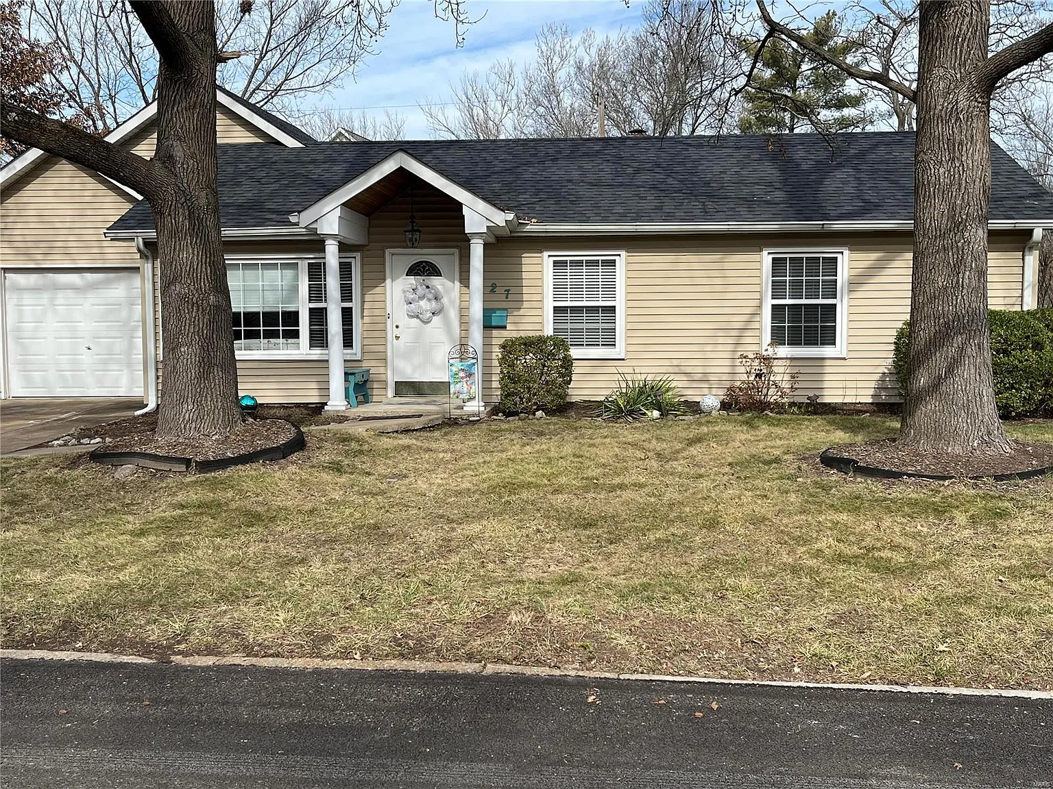 727 Cherry St photo 1