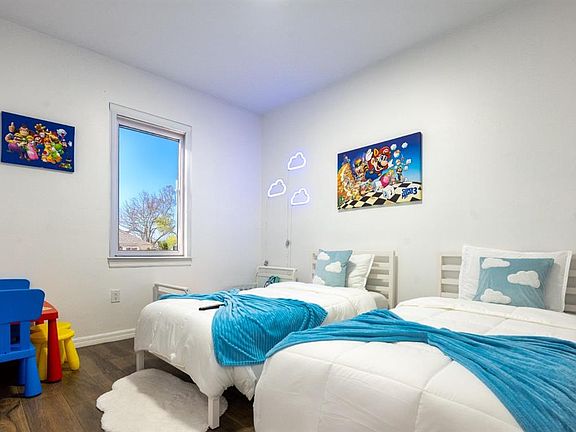 4th image of 4533/4535 SW 22ND ST #2