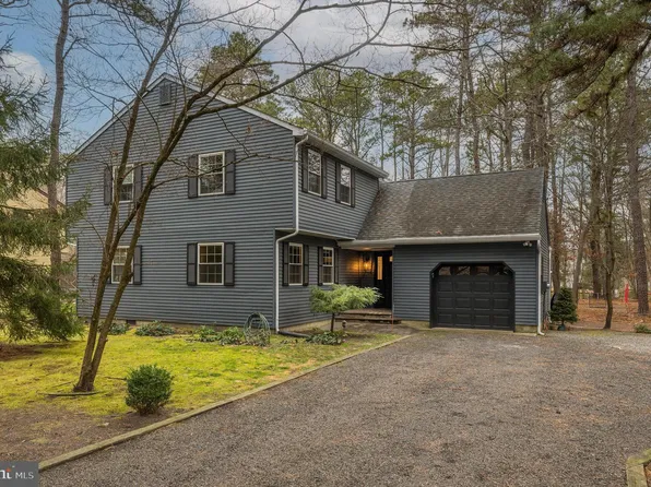 219 Falls Ct, Medford, NJ 08055