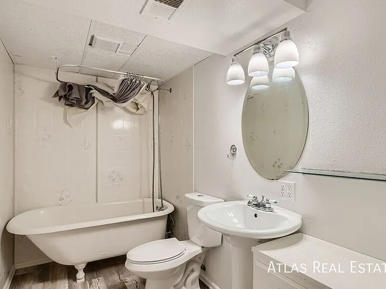 4717 W B St — Photo 10