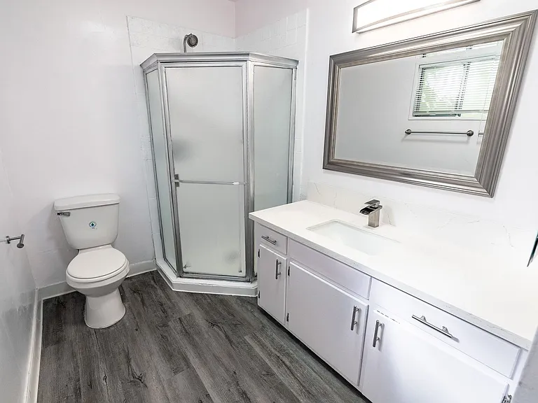4950 Coldwater Canyon — Photo 16
