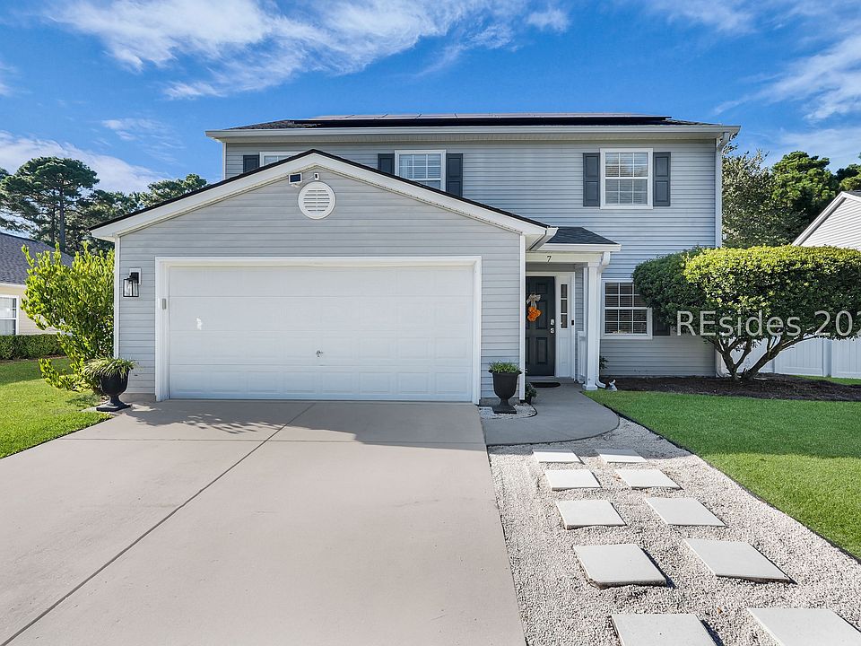 1st image of 7 Lakeside Dr