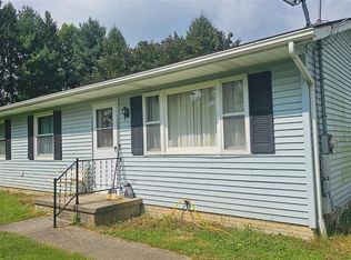 19038 Pitts Rd, Wellington, OH 44090