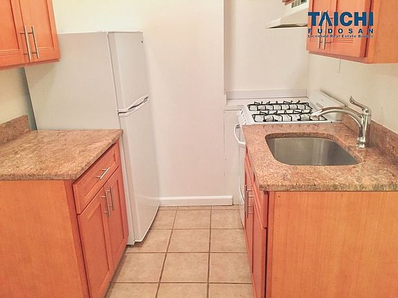 3rd image of 88 2nd Ave APT 1A