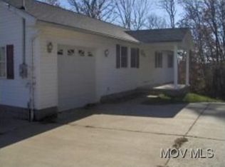 646 Mill Run Rd, Parkersburg, WV 26104