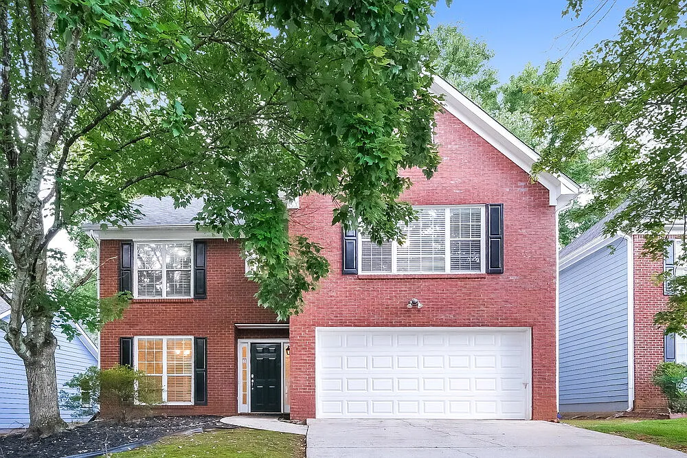 3 bed, 2.5 bath, 2348 sqft, $2,295 — Photo 4