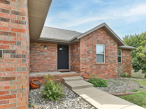 3rd image of 5348 W Basswood Court