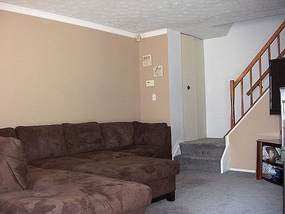 4th image of 17345 Independence Ct #11-B