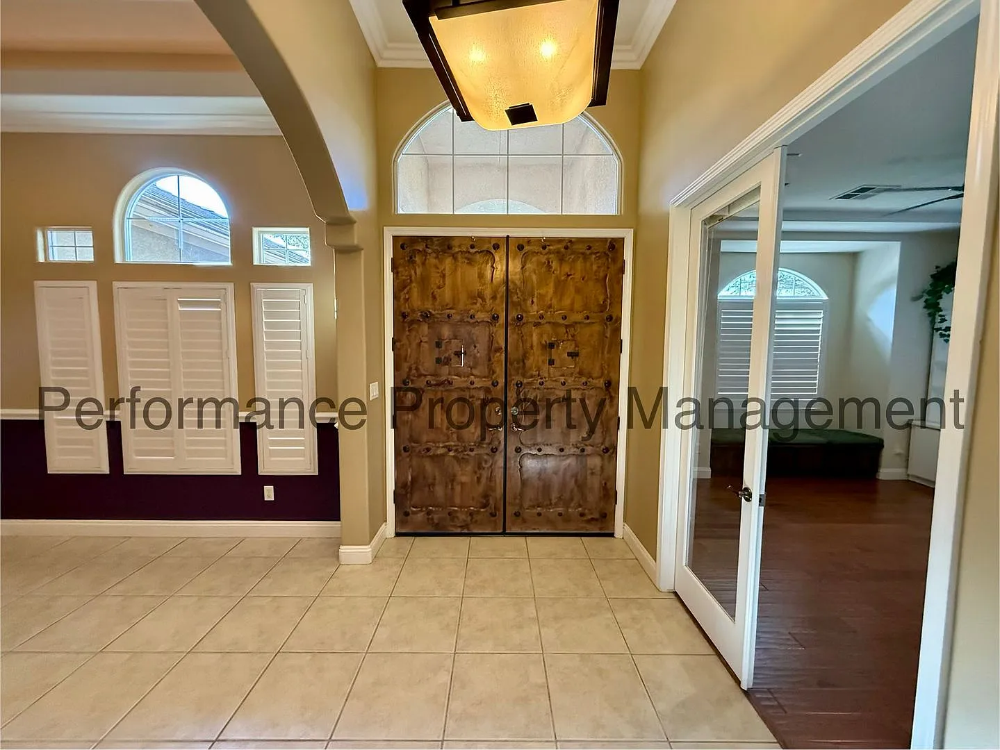 Gorgeous 3 Bed/3 Bath + Office SW Bakersfield Home W/ Solar, RBP & Deposit Alternative Option — Photo 2