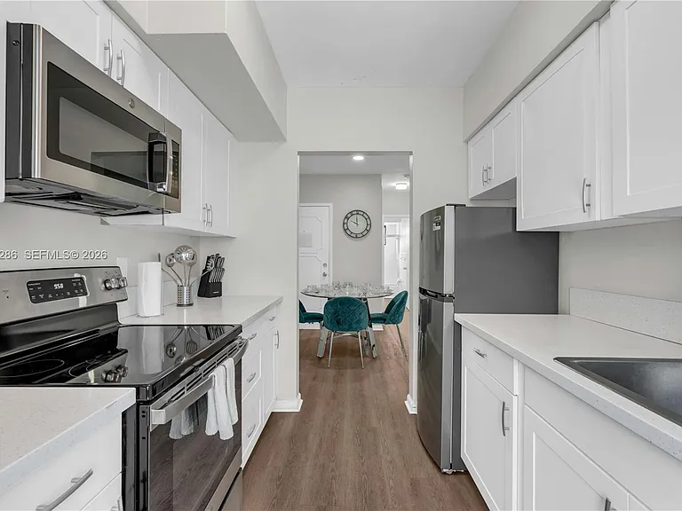 10006 E Bay Harbor Dr #15 — Photo 12
