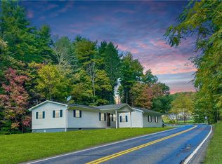 1080 Forest Inn Rd, Palmerton, PA 18071