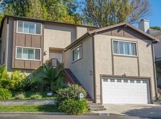15292 Encanto Dr, Sherman Oaks, CA 91403