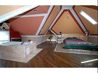 5th image of 2318 N Oak Park Ave