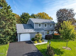 90 Dorchester Ave, Selkirk, NY 12158