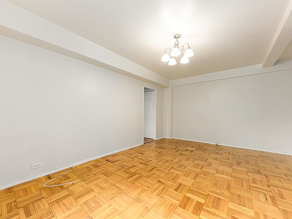 3rd image of 2265 5th Ave APT 12E