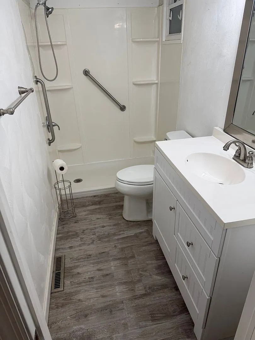 2519 Jane st — Photo 3