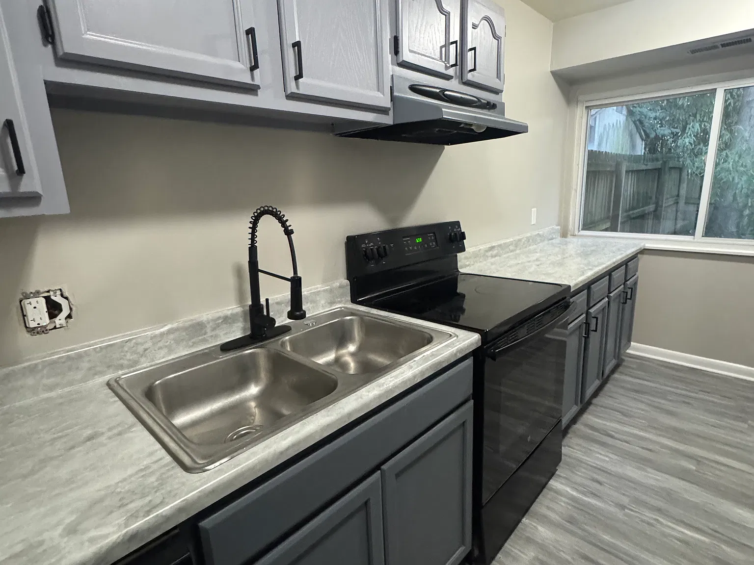 3 bed, 2.5 bath, 1432 sqft, $2,000 — Photo 3