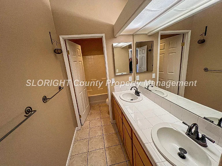 556 Adina Way — Photo 11