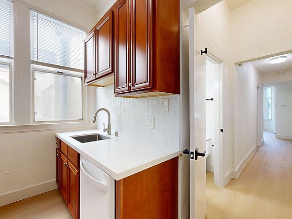5th image of 1715 Webster St #201