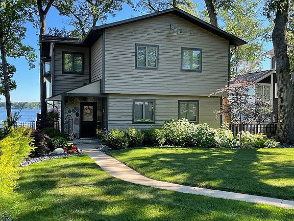 Beautiful "Back Yard"