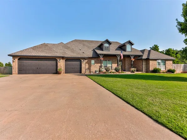 1479 Sunset Cir, Edmond, OK 73025