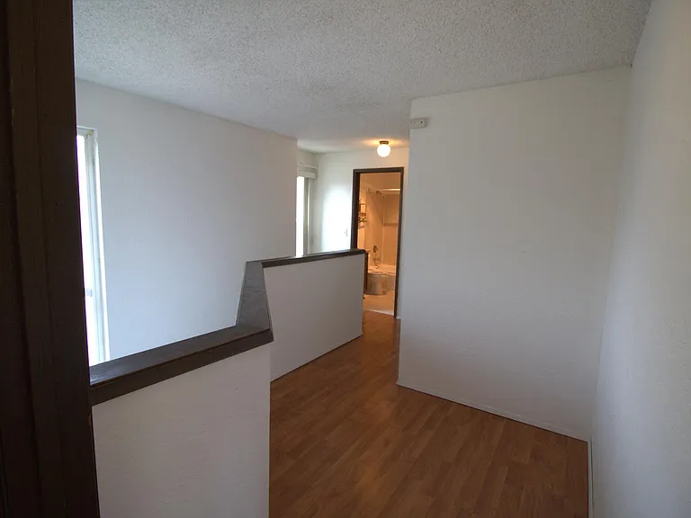 5018 11th Ave NE #A — Photo 12