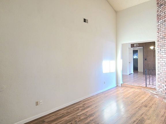 4th image of 2306 Imran Dr