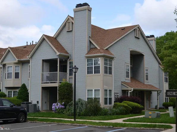 271 Andover Pl, Robbinsville, NJ 08691