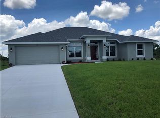 326 Pinafore Ave, Lehigh Acres, FL 33974