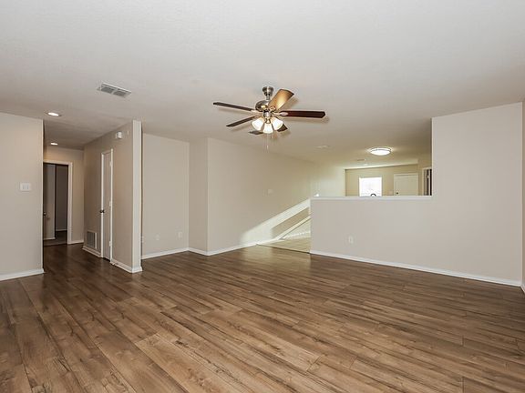 5th image of 1316 Hazelnut Dr
