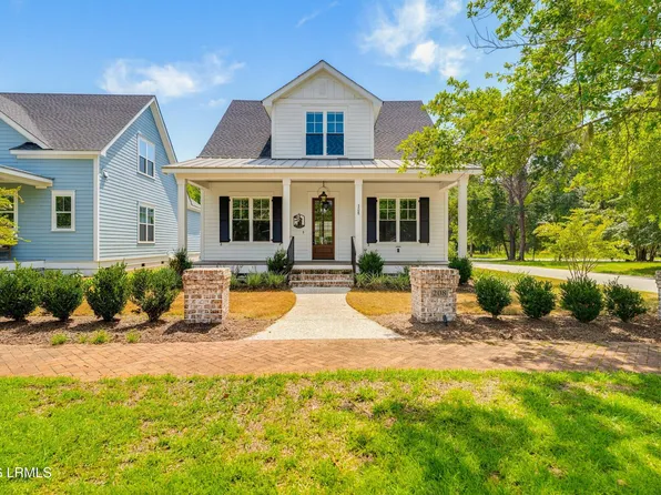 208 Coosaw Point Boulevard, Beaufort, SC 29907